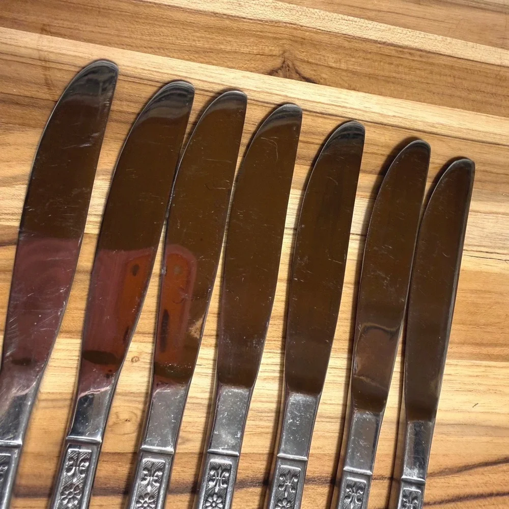 Vtg 7 Interpur INR1 Stainless Steel Butter Knives Stainless Steel Fleur De Lis